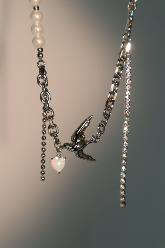 白色蛋白石鴿子項鍊